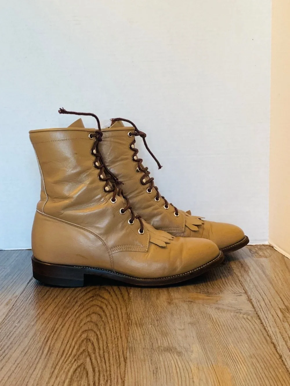 Vintage Justin Lace Up Roper Men Beige Leather Kiltie Boots, 8 D.